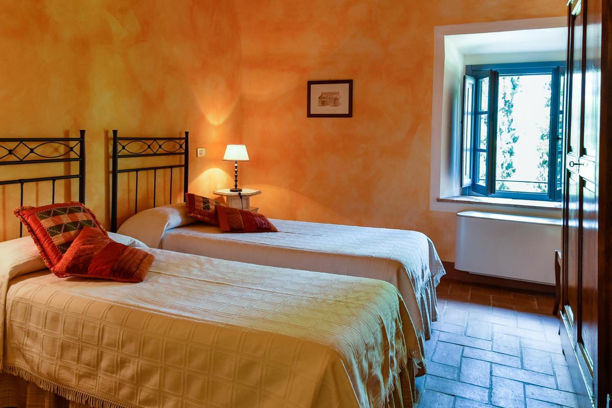 Il Borghetto Tuscan Holidays San Gimignano Room photo