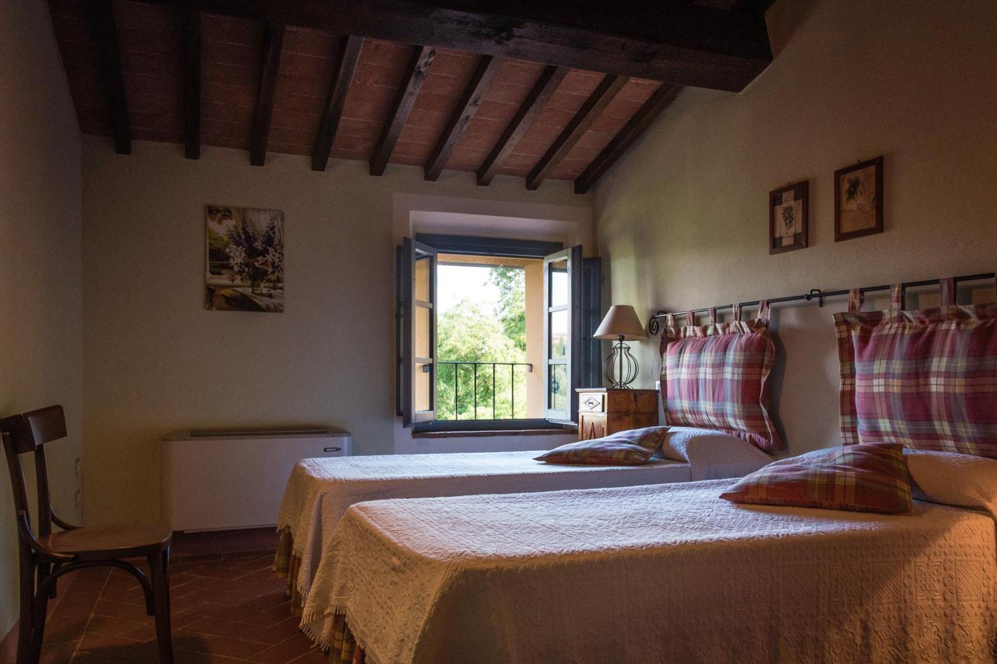 Il Borghetto Tuscan Holidays San Gimignano Room photo