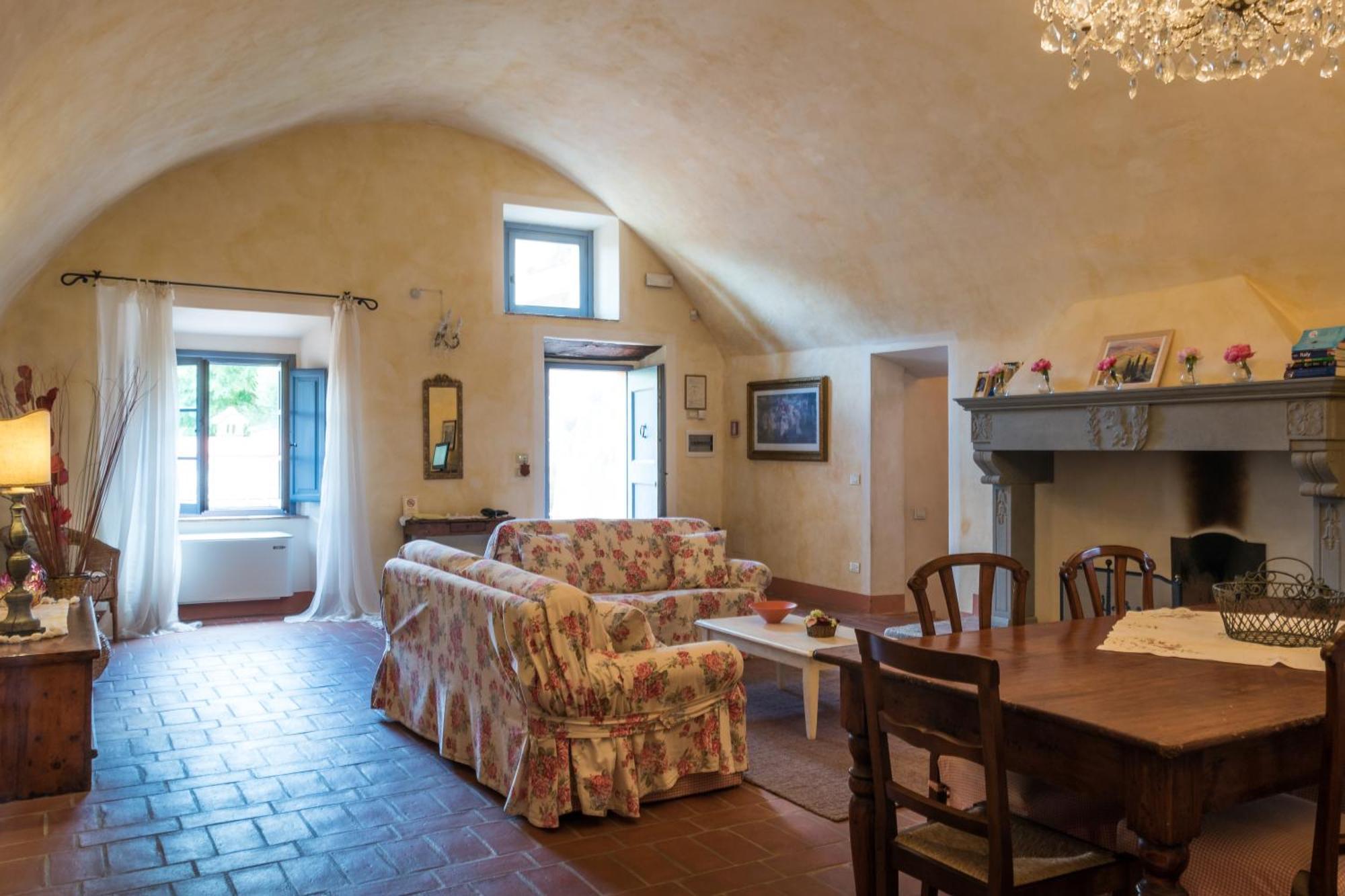 Il Borghetto Tuscan Holidays San Gimignano Room photo